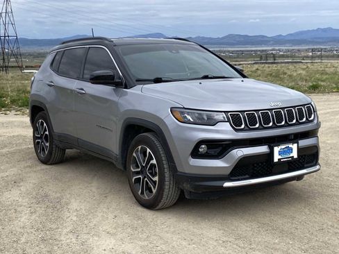 Used 2023 Jeep Compass Limited AWD/4WD image 11