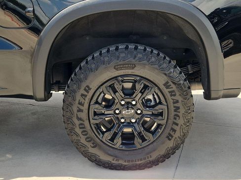 Certified 2025 Chevrolet Silverado 1500 ZR2 w/ Technology Package AWD/4WD image 16