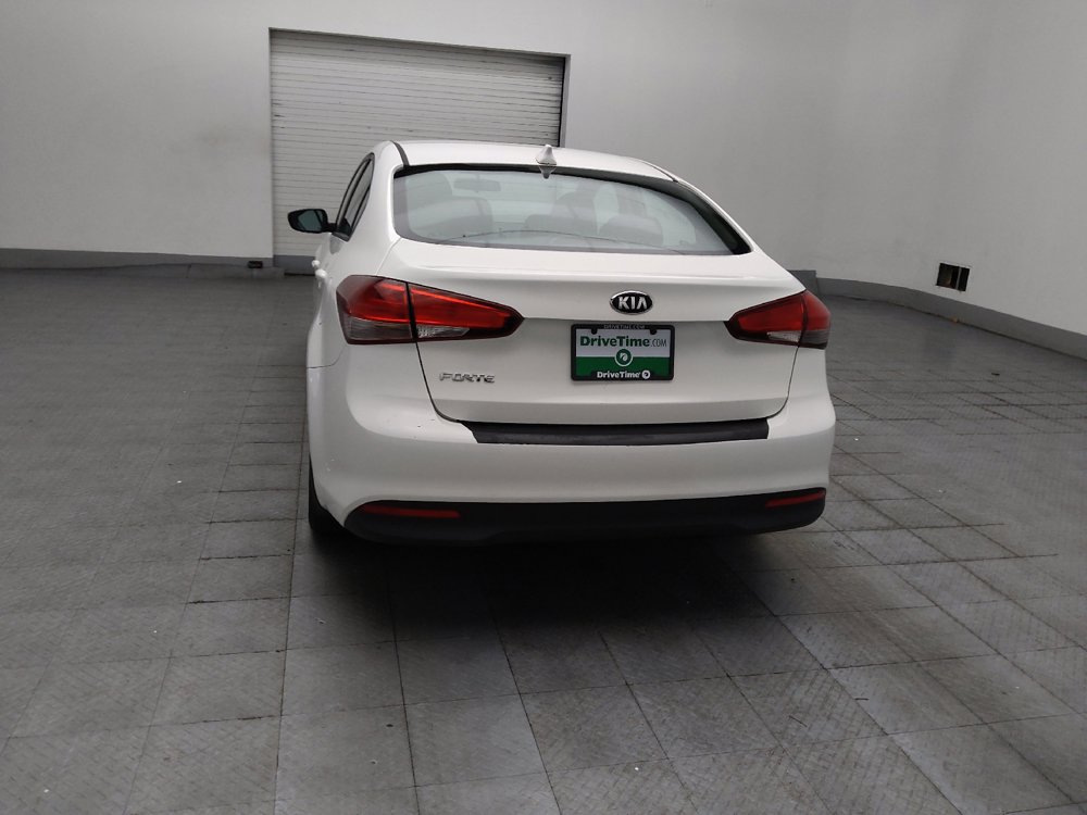 Used 2017 Kia Forte LX FWD image 6