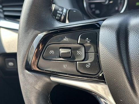 Used 2023 Buick Enclave Essence AWD/4WD image 22