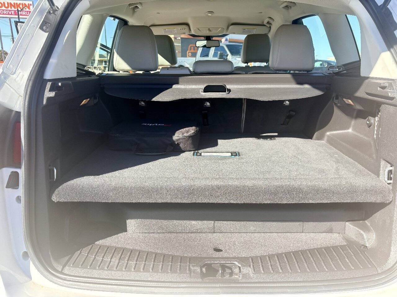 Used 2014 Ford C-MAX Energi SEL FWD image 28