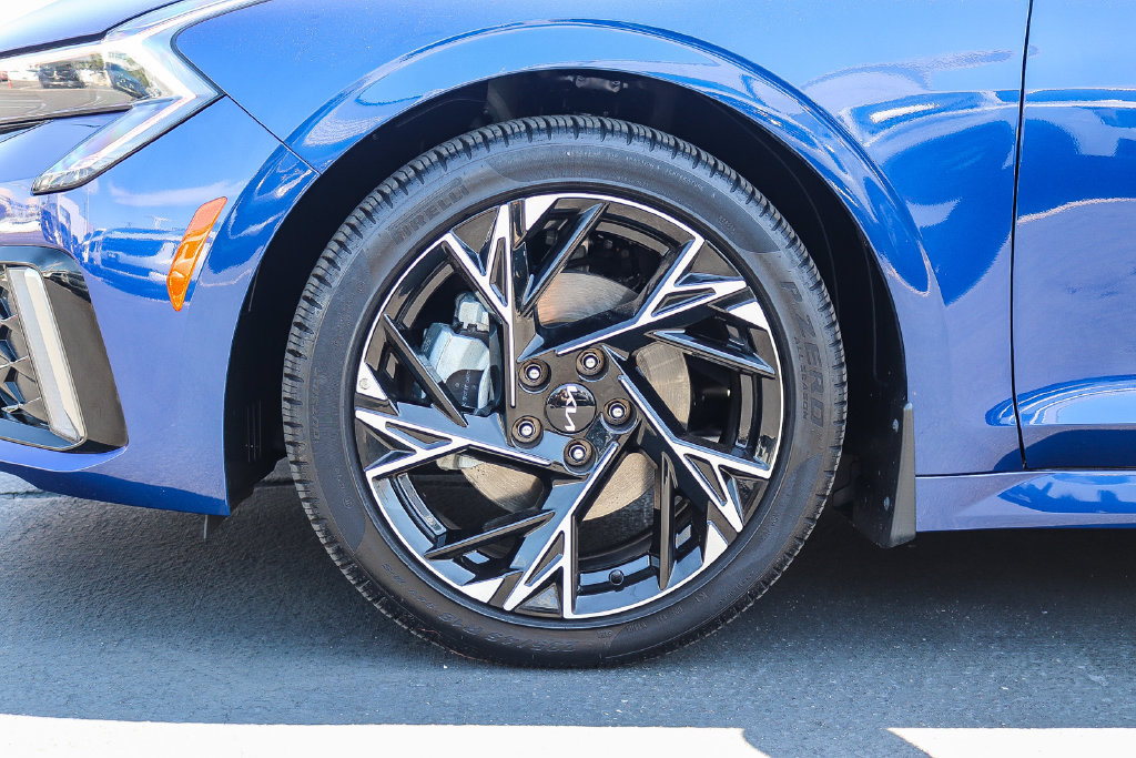 Certified 2025 Kia K5 GT-Line w/ GT-Line Premium Package FWD image 10