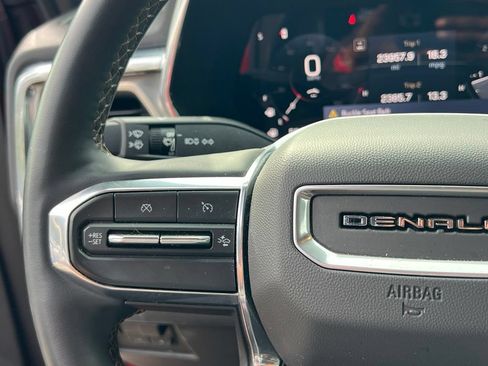 Used 2023 GMC Canyon Denali AWD/4WD image 23