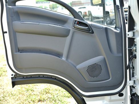 New 2025 Chevrolet Low Cab Forward image 6