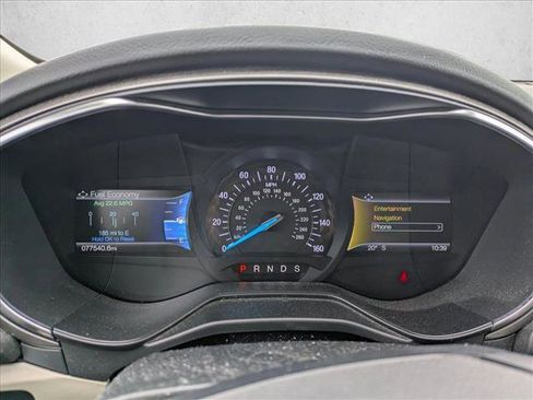 Used 2020 Ford Fusion SE image 11