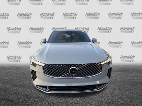 New 2026 Volvo XC90 B5 Core image 3