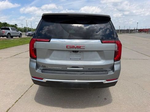Used 2025 GMC Yukon XL Elevation w/ Technology Package AWD/4WD image 4