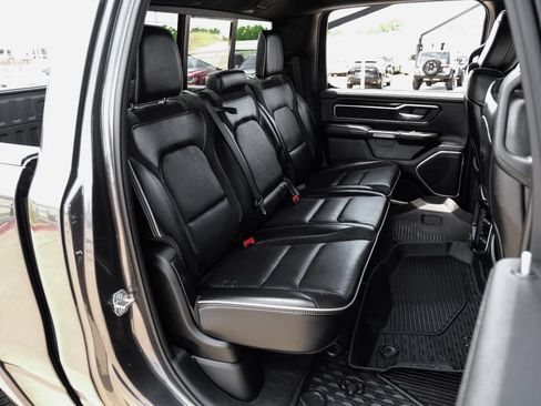 Used 2021 RAM 1500 Laramie w/ Sport Appearance Package AWD/4WD image 39