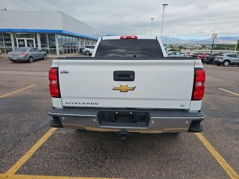 Used 2018 Chevrolet Silverado 1500 LT w/ Trailering Package AWD/4WD image 4