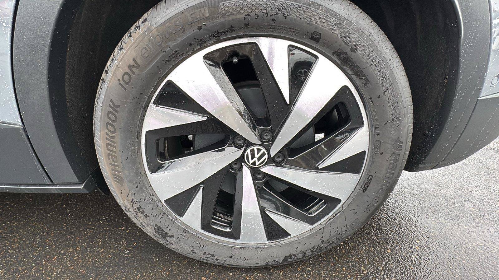 Certified 2023 Volkswagen ID.4 Pro AWD/4WD image 20