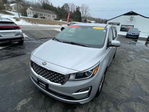 Used 2020 Kia Sedona LX image 15
