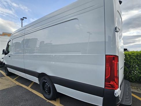 New 2025 Mercedes-Benz Sprinter 2500 image 3