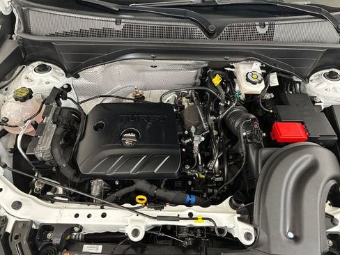 Used 2025 Chevrolet TrailBlazer LT w/ Convenience Package image 11