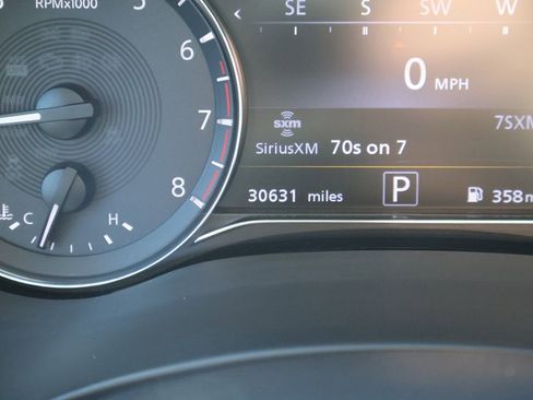 Used 2024 INFINITI QX80 Luxe image 32