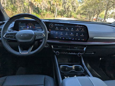 New 2026 Chevrolet Traverse Z71 image 13