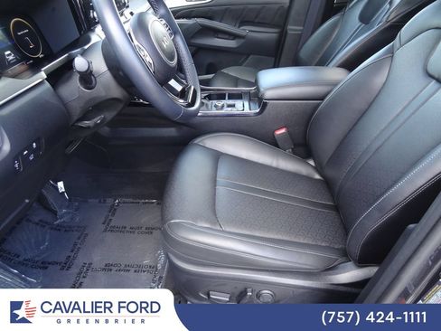 Used 2023 Kia Sorento SX AWD/4WD image 6