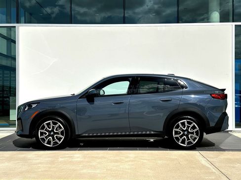 Certified 2025 BMW X2 xDrive28i AWD/4WD image 8