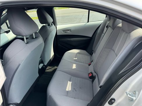 Used 2023 Toyota Corolla SE image 16