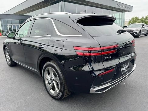 Certified 2026 Genesis GV70 2.5T Advanced AWD/4WD image 5