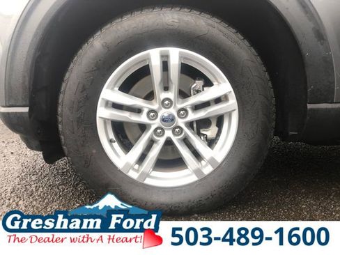 Certified 2024 Ford Explorer XLT w/ Equipment Group 202A AWD/4WD image 30