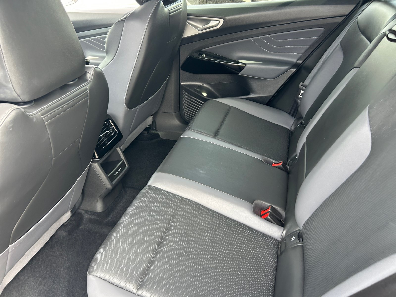 Certified 2023 Volkswagen ID.4 Pro S RWD image 17