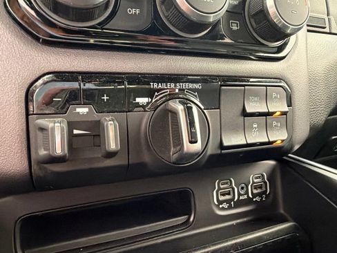 Used 2022 RAM 1500 Big Horn AWD/4WD image 28