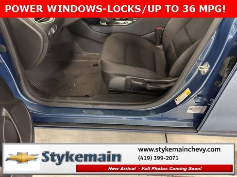 Used 2024 Chevrolet Malibu LS image 17