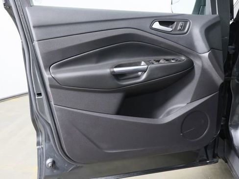 Used 2016 Ford Escape SE w/ Equipment Group 201A image 19