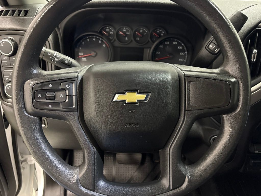 Used 2023 Chevrolet Silverado 1500 Custom AWD/4WD image 25