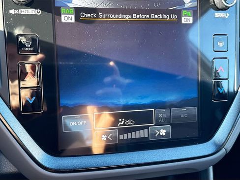 Certified 2025 Subaru Crosstrek 2.5i Limited w/ Crosstrek Mirror Package image 28