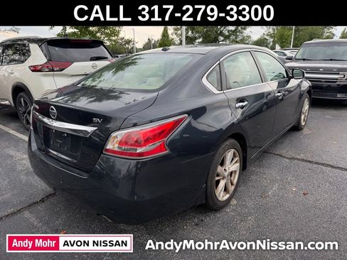 Used 2015 Nissan Altima 2.5 SV w/ Convenience Package FWD image 6