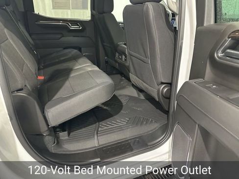 Used 2026 Chevrolet Silverado 1500 LT Trail Boss w/ Convenience Package II AWD/4WD image 17
