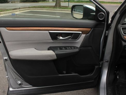 Used 2017 Honda CR-V EX image 14