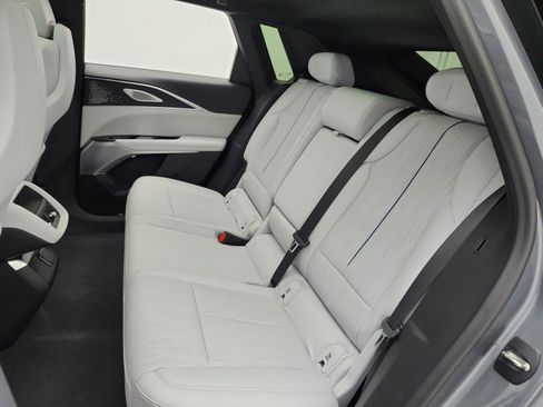 Used 2023 Cadillac Lyriq 2WD image 22