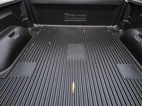 Used 2024 RAM 1500 Classic SLT image 11