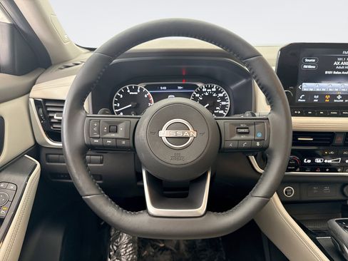 Used 2023 Nissan Rogue SL w/ SL Premium Package AWD/4WD image 12