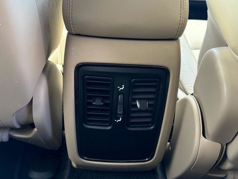 Used 2019 Dodge Durango GT RWD image 29