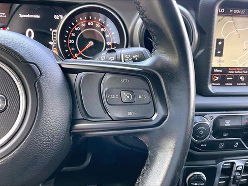 Used 2022 Jeep Wrangler Unlimited Sport w/ Sun And Sound Package AWD/4WD image 28