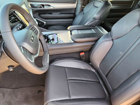 New 2026 Jeep Grand Wagoneer Limited AWD/4WD image 21