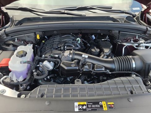 New 2025 Jeep Grand Cherokee Limited w/ Luxury Tech Group II image 16