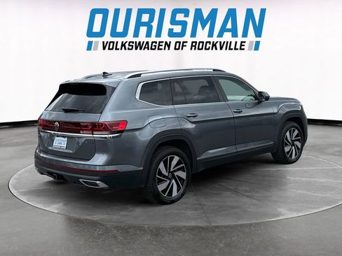 Used 2025 Volkswagen Atlas SEL AWD/4WD image 6