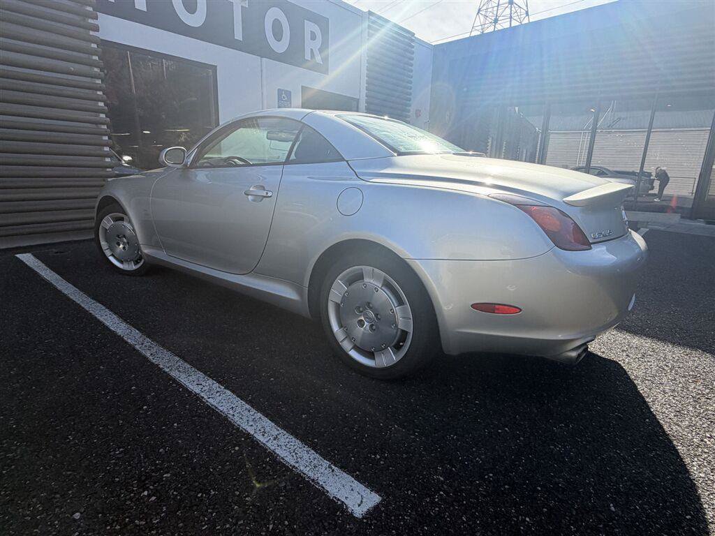 Used 2004 Lexus SC 430 Convertible RWD image 10
