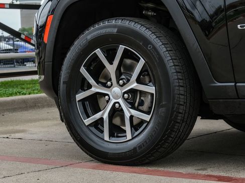 Used 2023 Jeep Grand Cherokee L Limited image 67