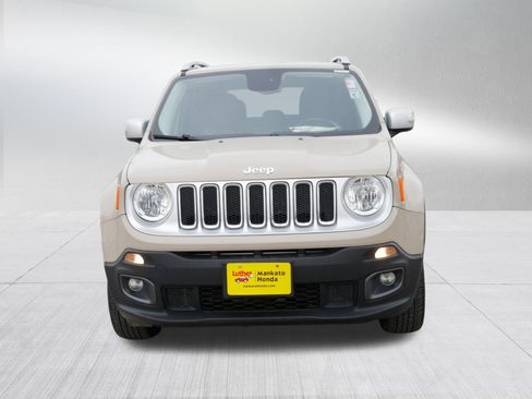 Used 2016 Jeep Renegade Limited image 2