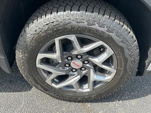 New 2026 GMC Sierra 1500 SLT w/ SLT Premium Plus Package AWD/4WD image 15