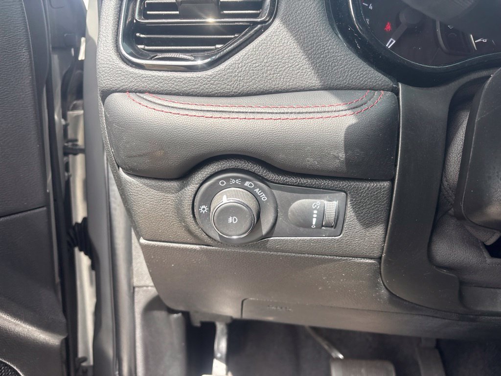 Used 2022 Dodge Durango R/T AWD/4WD image 14