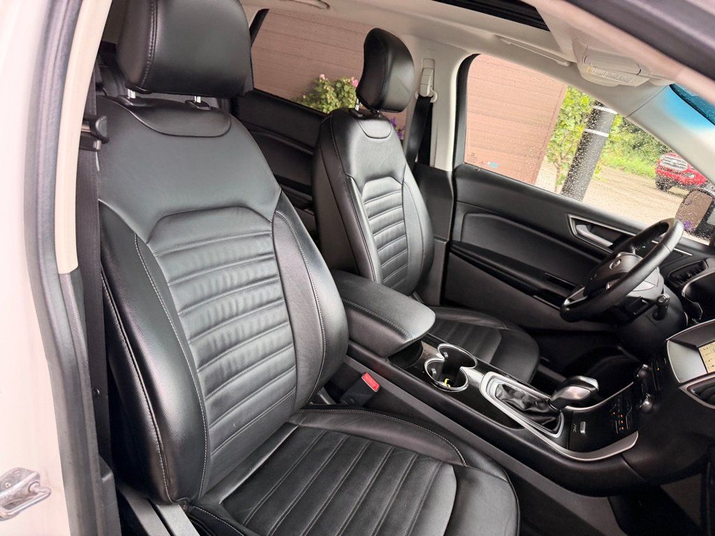 Used 2016 Ford Edge SEL w/ Canadian Touring Package AWD/4WD image 17