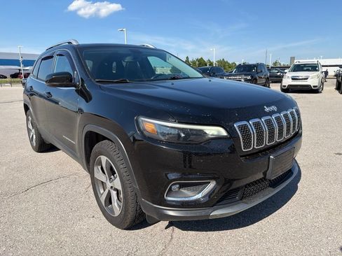 Used 2019 Jeep Cherokee Limited AWD/4WD image 4