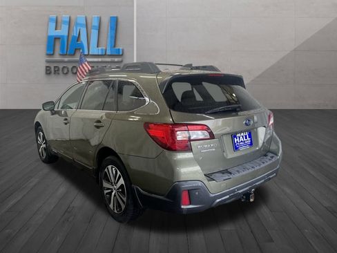 Used 2019 Subaru Outback 2.5i Limited w/ Popular Package #2 image 3