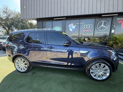 Used 2018 Land Rover Discovery HSE image 8